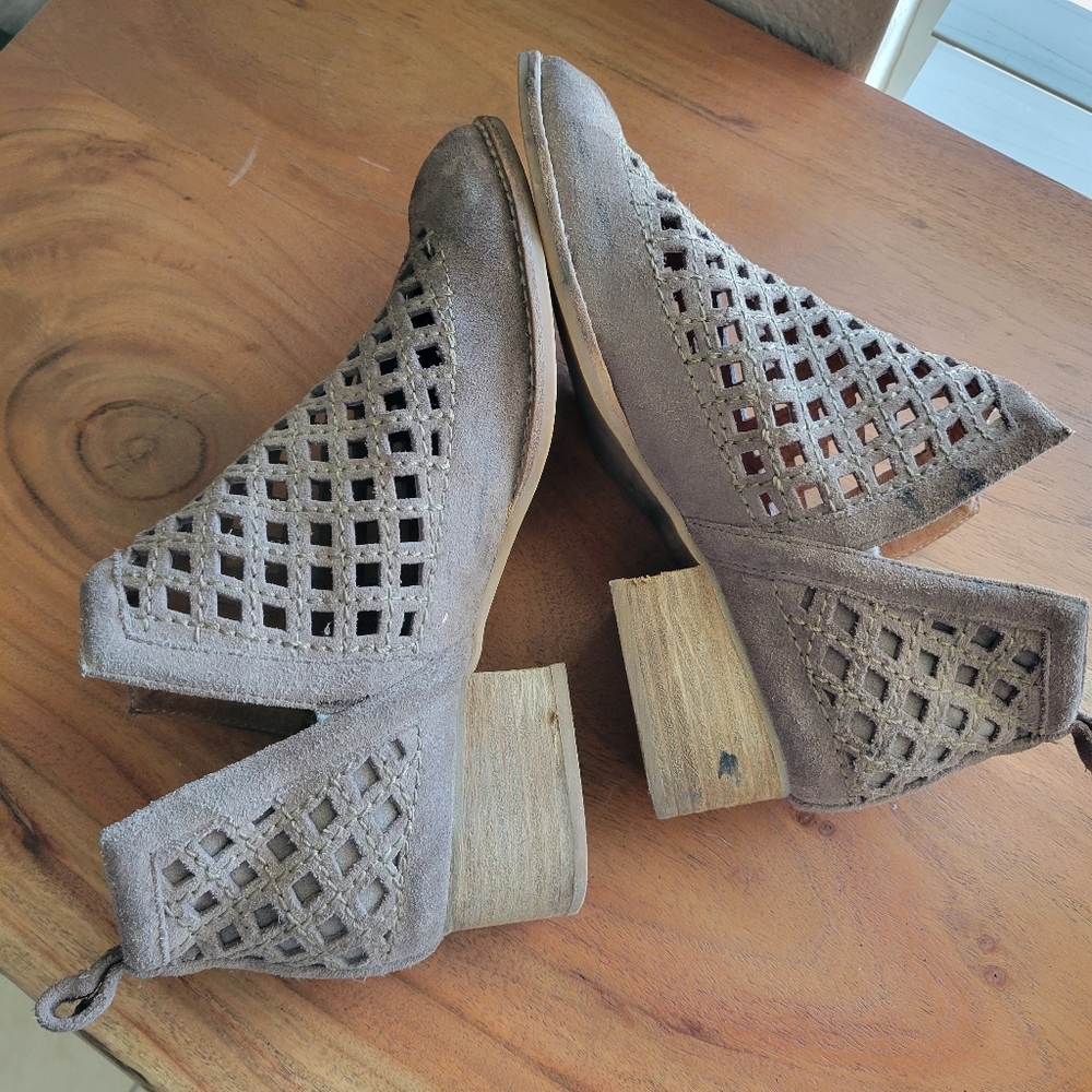 Jeffrey Campbell | Leather Booties 6.5 - Picture 5 of 8
